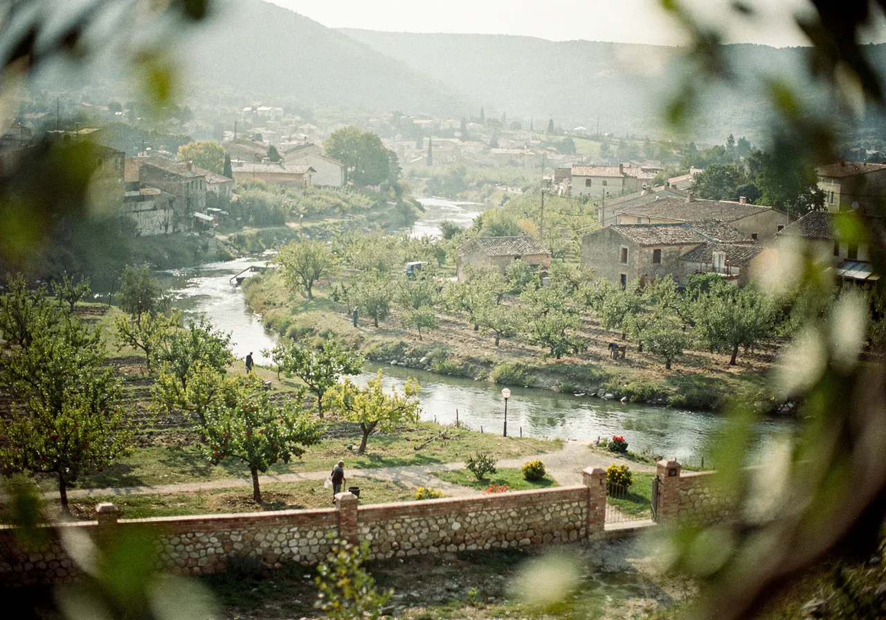 Vue de Baho et de ses environs